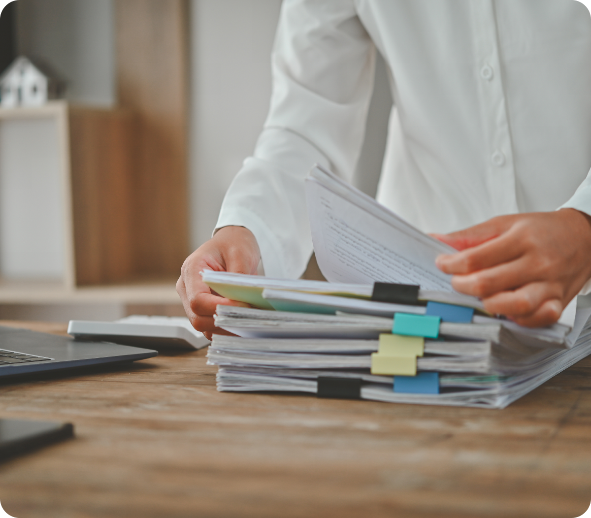 Stacking files in a neat pile